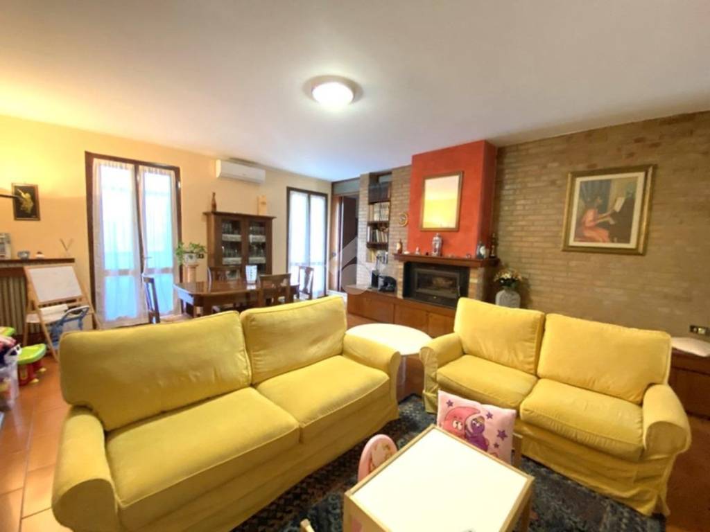 Casa indipendente a Verolanuova in Via De Amicis, 31 - Foto 2