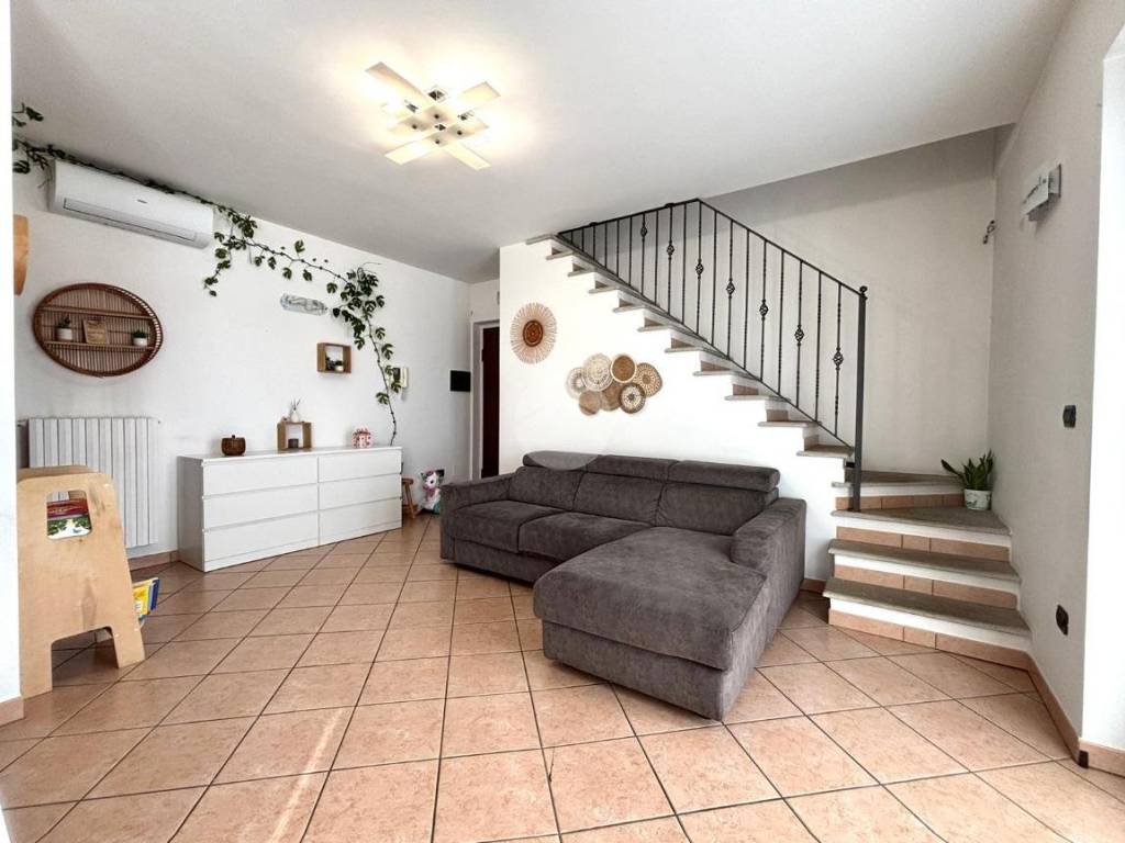Appartamento a Castagnole piemonte in Via Anna Frank, 2 - Foto 4