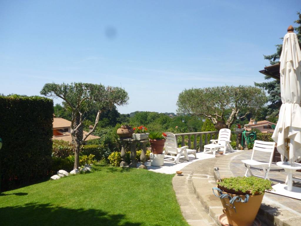 Villa a Rocca di papa in Via dei Castagni - Foto 4