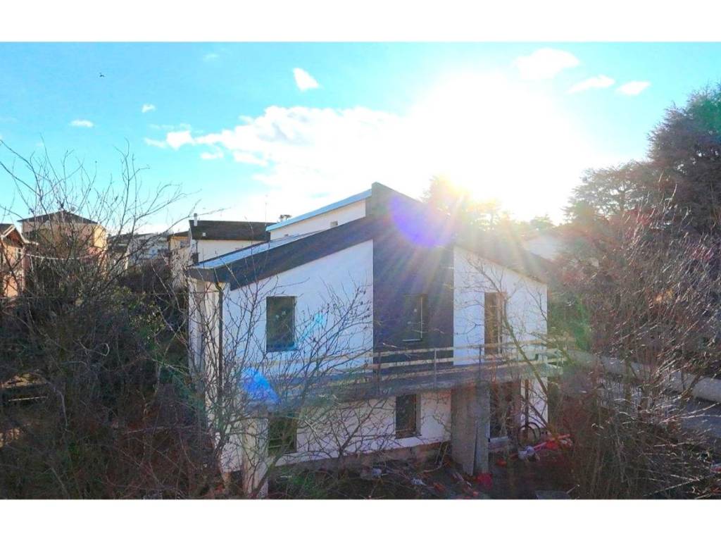 Appartamento a Castel san pietro terme in Via Giacomo Leopardi, 18 - Foto 4