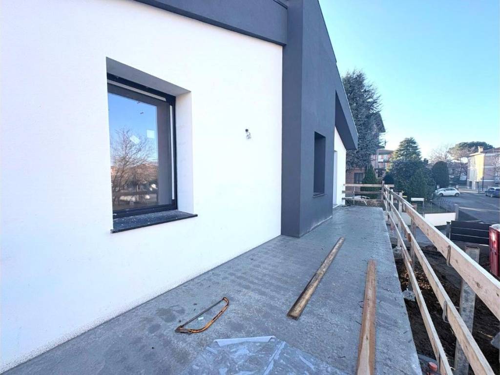 Appartamento a Castel san pietro terme in Via Giacomo Leopardi, 18 - Foto 5