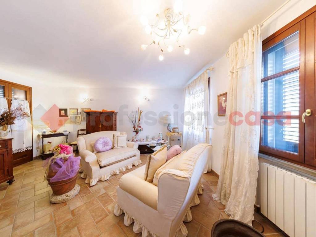 Casa indipendente a Collesalvetti in Via Peppino Impastato - Foto 2