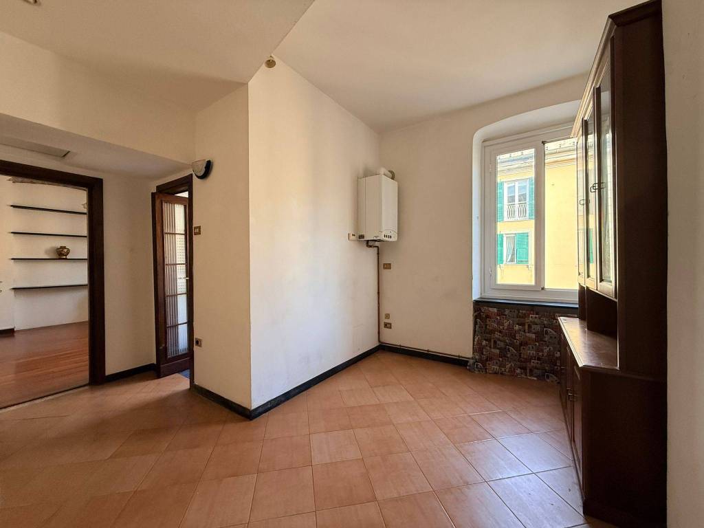Appartamento a Genova in Via Monte Suello, 2 - Foto 2