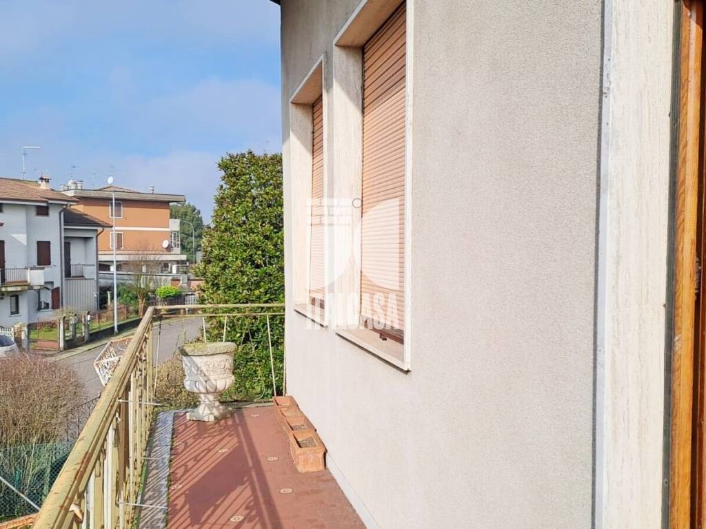 Villa a Marmirolo in Via Manzoni - Foto 2