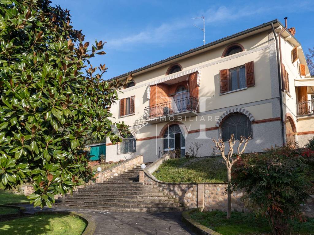 Villa a Cazzago san martino in Via Pieve Vecchia, 9 - Foto 3