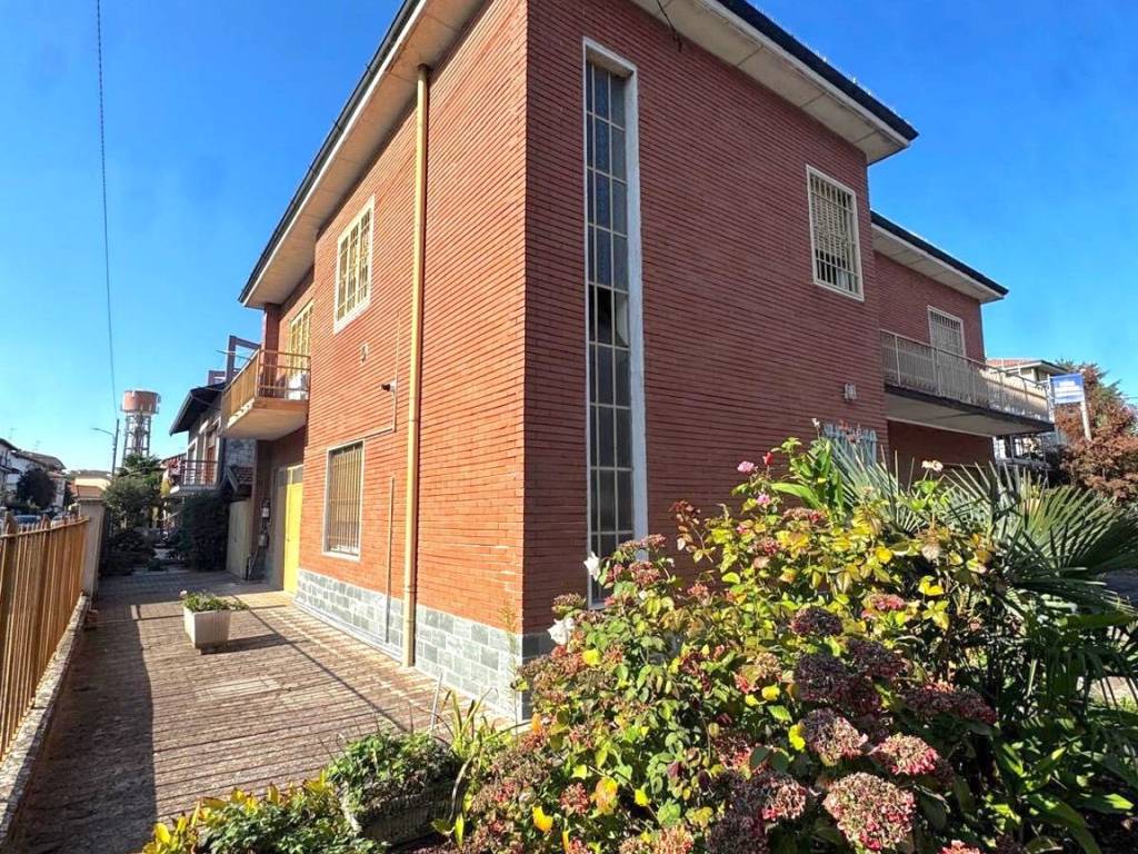 Appartamento a Binasco in Via Santa Maria, 14 - Foto 3