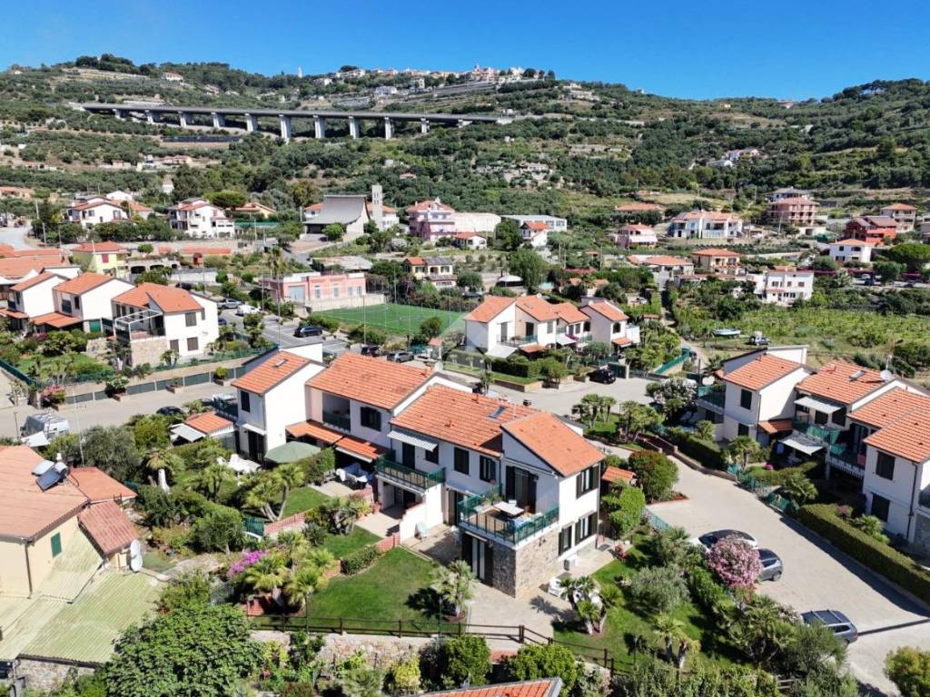 Appartamento a Cipressa in Strada 1 maggio, 34 - Foto 3