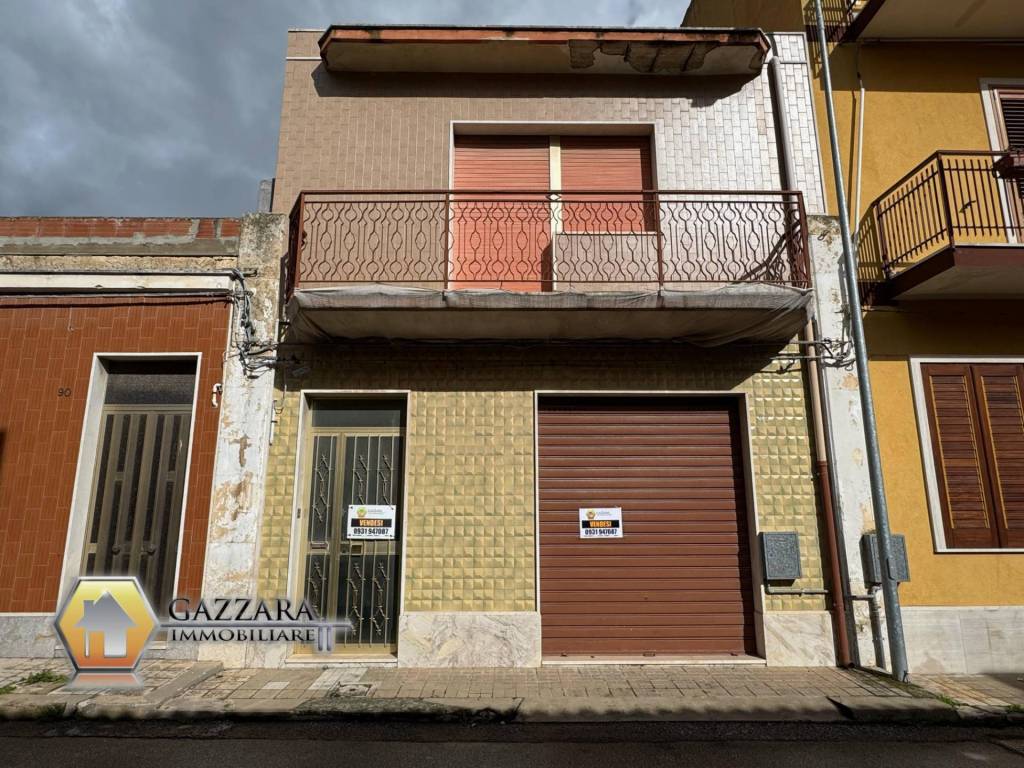 Casa indipendente a Canicattini bagni in via Magenta, 92 - Foto 2