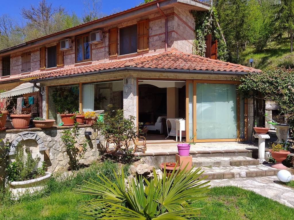 Villa a Terni in Vocabolo Alferini - Foto 2