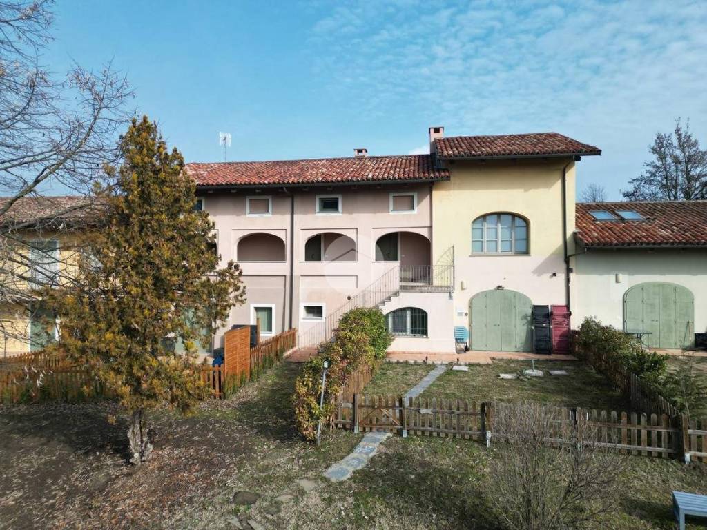 Appartamento a Novello in LOCALITA SACCATI, 12 - Foto 2