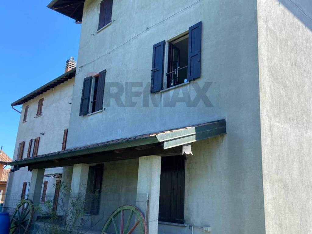 Casa indipendente a Castelletto sopra ticino in Via Beati, 26 - Foto 5