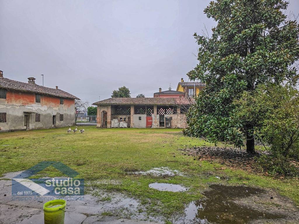 Villa a Crespiatica in VIA DANTE ALIGHIERI ,64 - Foto 3