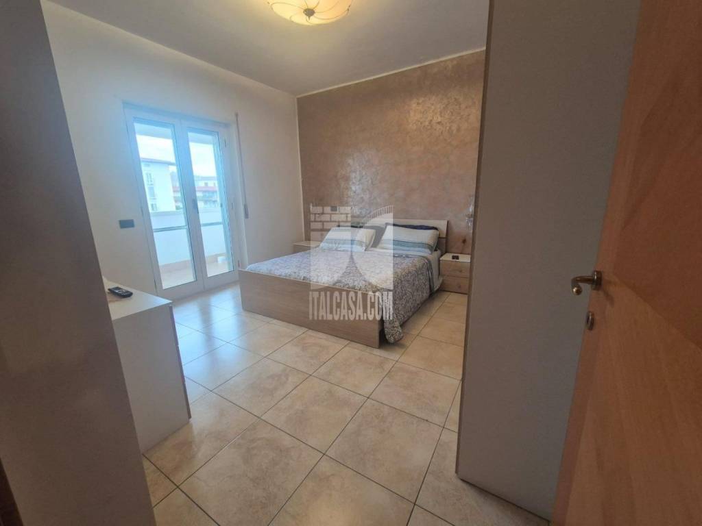 Appartamento a Crotone in via nazioni unite - Foto 4