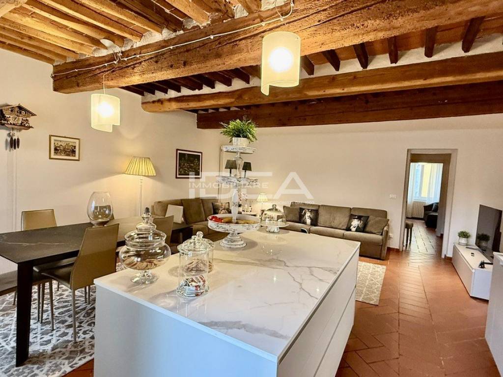 Appartamento a Lucca in Via degli Asili , - Foto 2