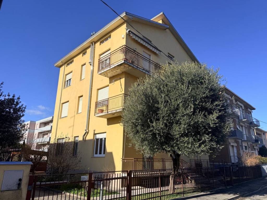 Appartamento a Collecchio in Via Giuseppe Verdi - Foto 2