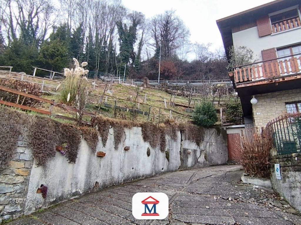 Villa a Val brembilla in IV NOVEMBRE, 1 - Foto 2