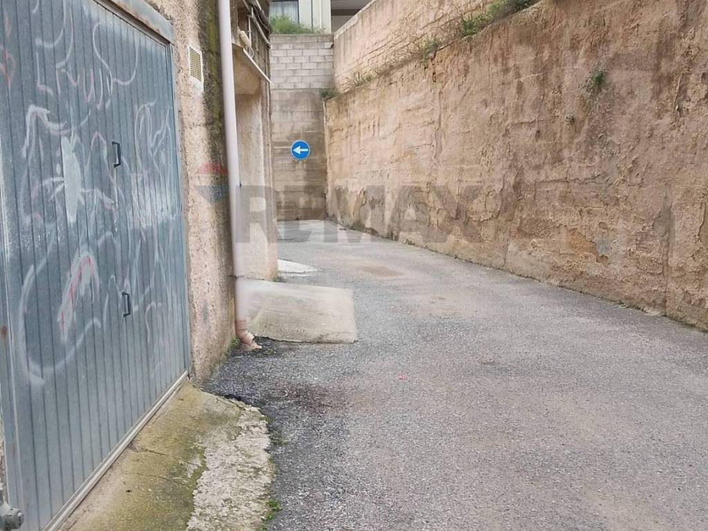 Box / garage a Siracusa in Via Alcibiade, 58 - Foto 3