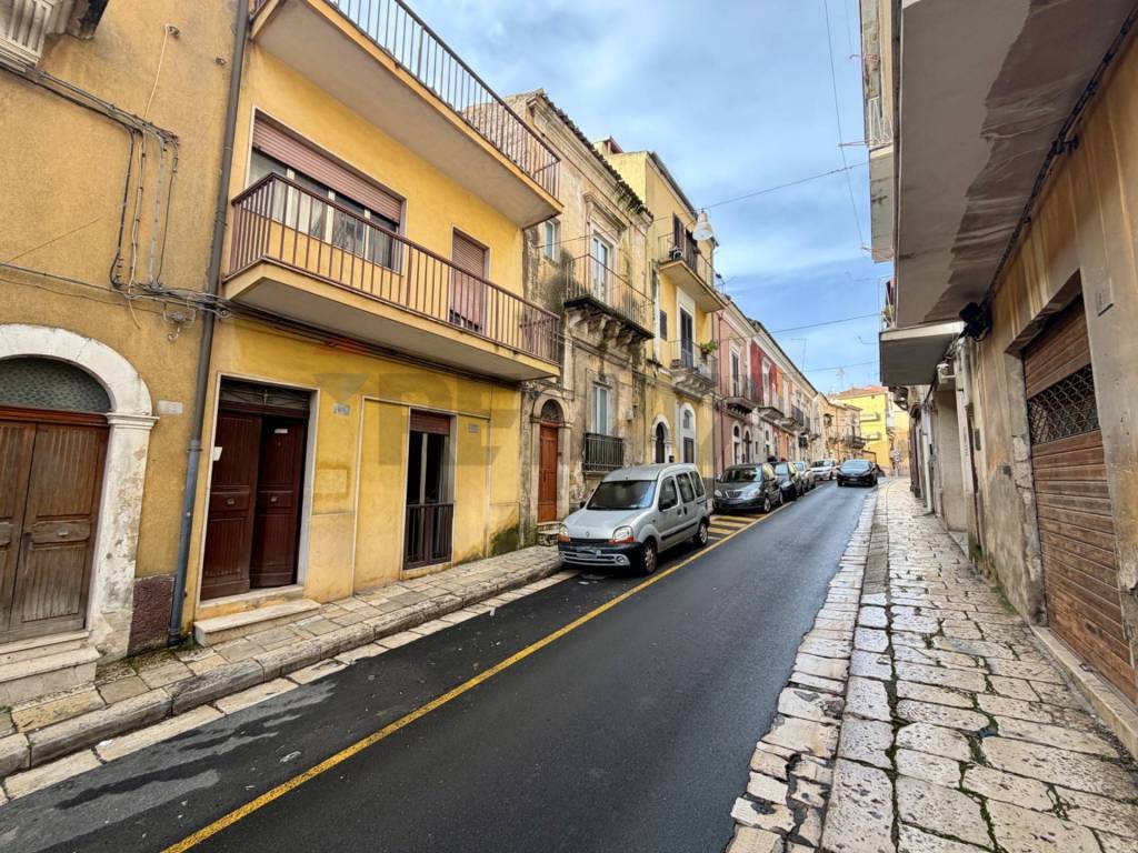Casa indipendente a Ragusa in Via Salvatore, 98 - Foto 3