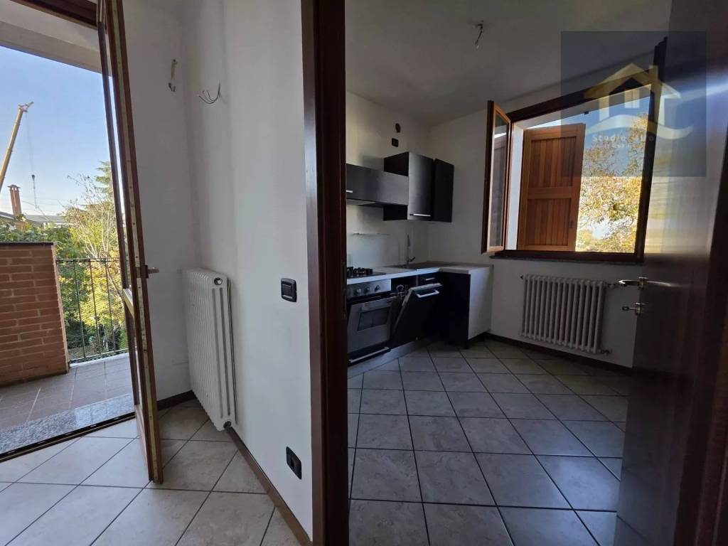 Appartamento a Collecchio in Strada Antolini - Foto 4