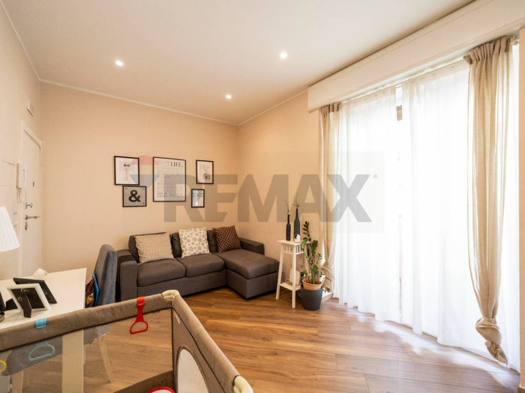 Appartamento a Bari in Via Giulio Petroni, 41 - Foto 2