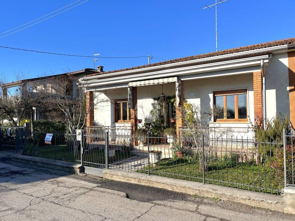 Villa a Verona in Via Gelmetto, 6 - Foto 2