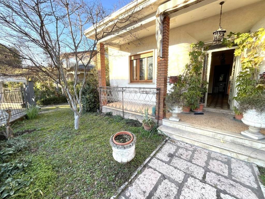 Villa a Verona in Via Gelmetto, 6 - Foto 5