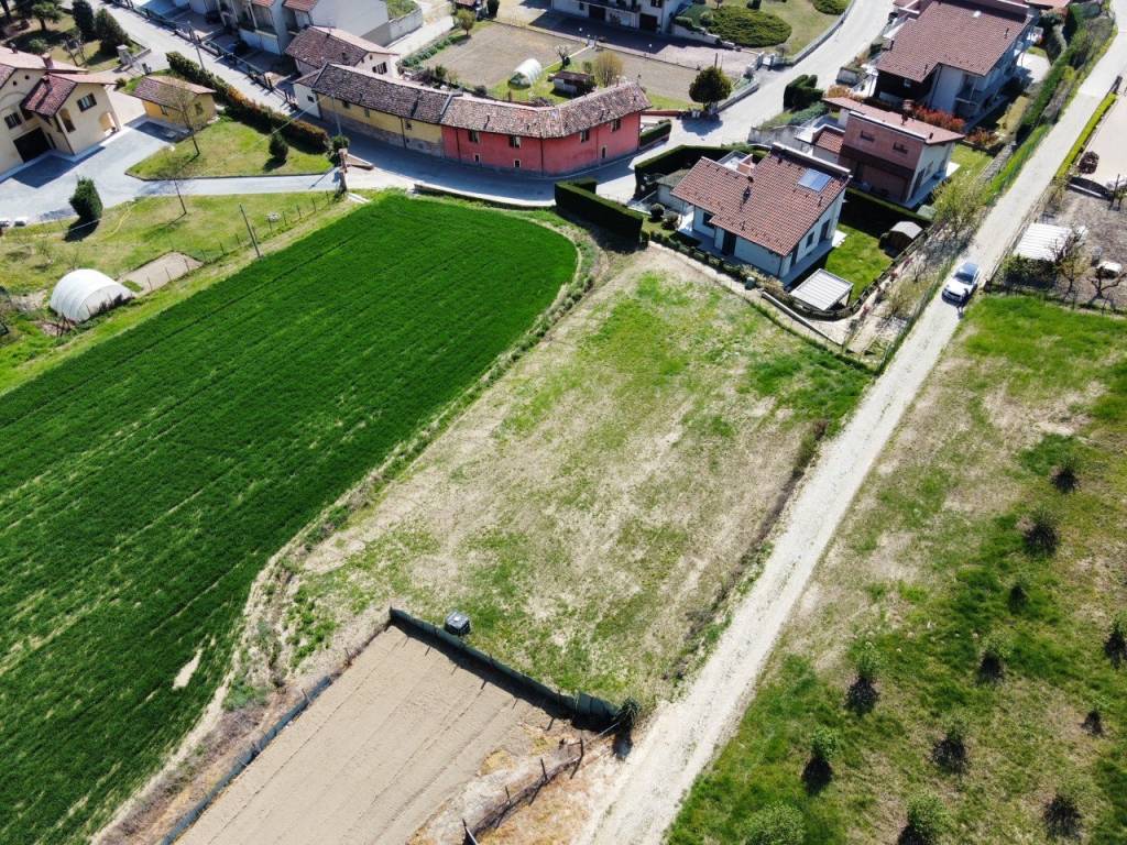 Terreno a Piobesi d'alba in Via Beppe Fenoglio, 2 - Foto 3