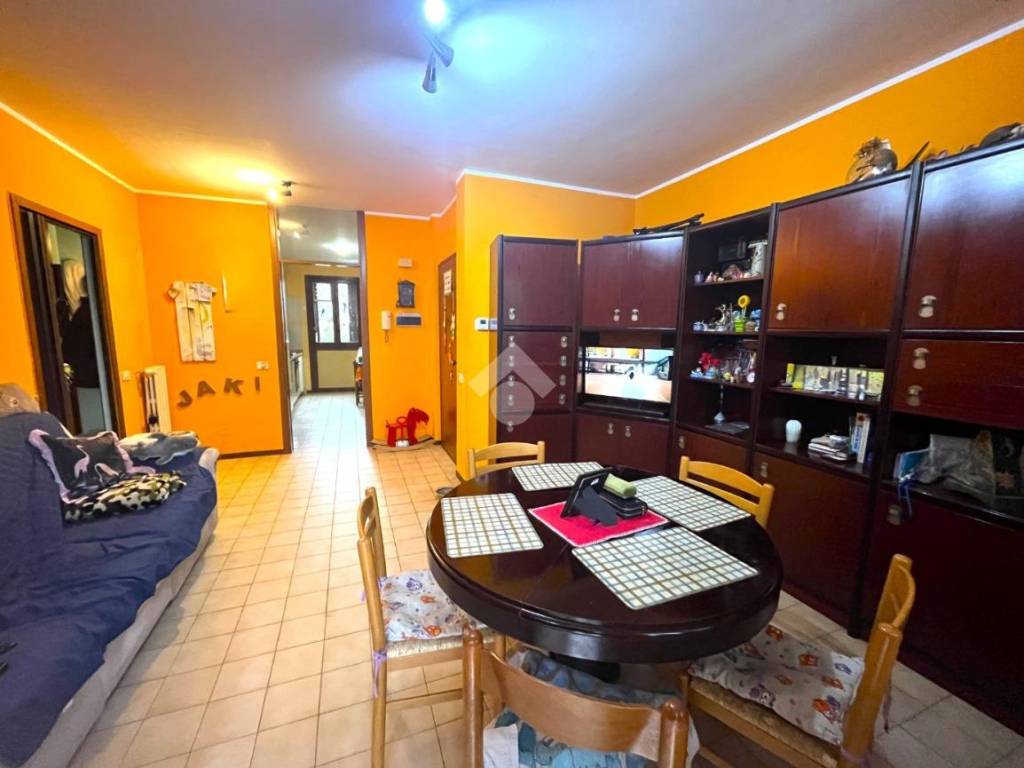 Appartamento a Albizzate in Via Luigi Taddei, 8 - Foto 4