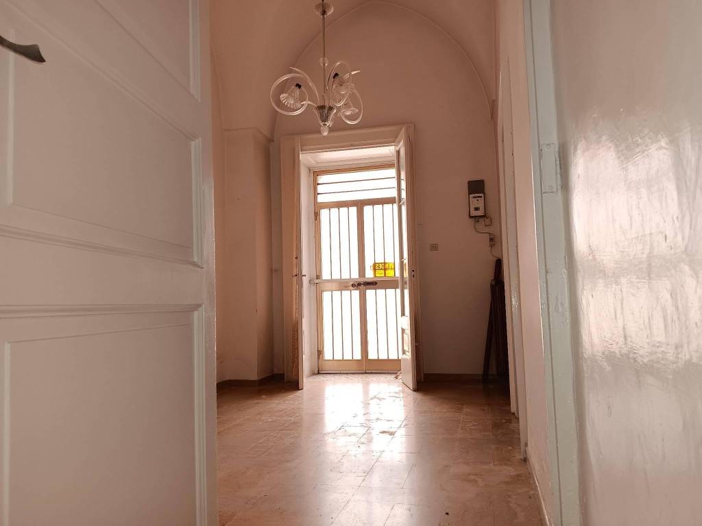 Appartamento a Manduria in Piazza Sant'Angelo, 5 - Foto 2