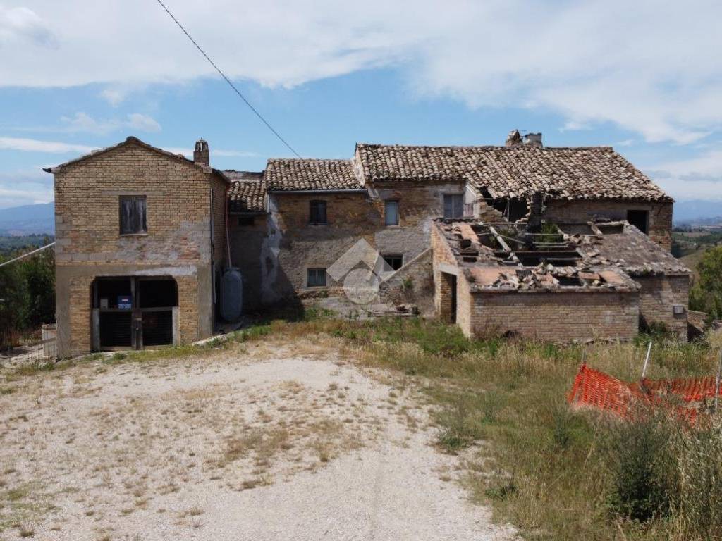 Rustico / casale a Acquaviva picena in Contrada Casarica - Foto 2