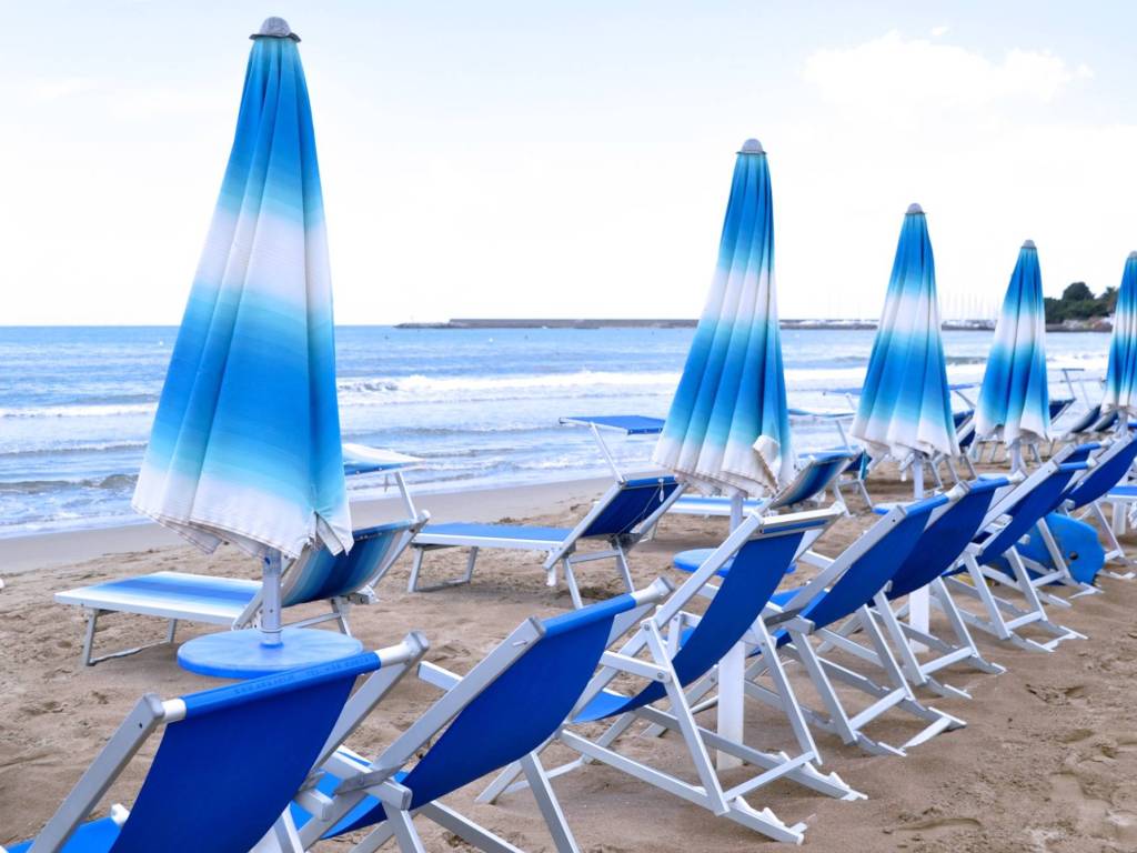 Villa a Riccione in Via Dante Alighieri - Foto 5