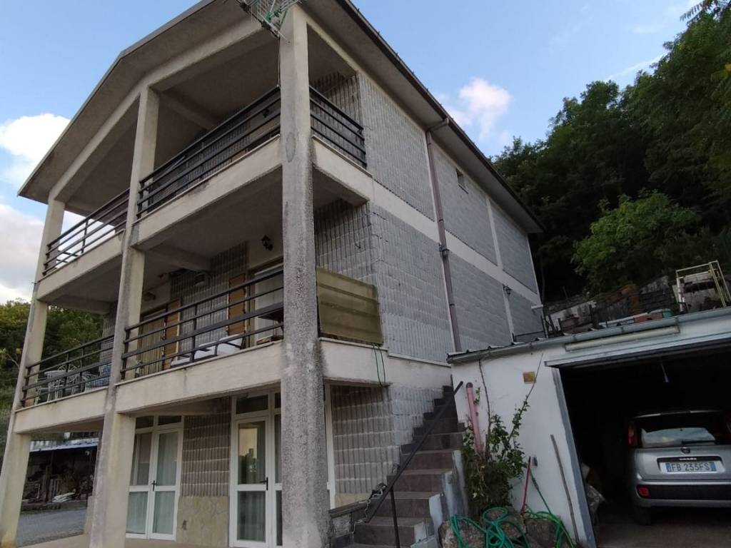 Villa a Carpinone in Via dei Pini - Foto 4