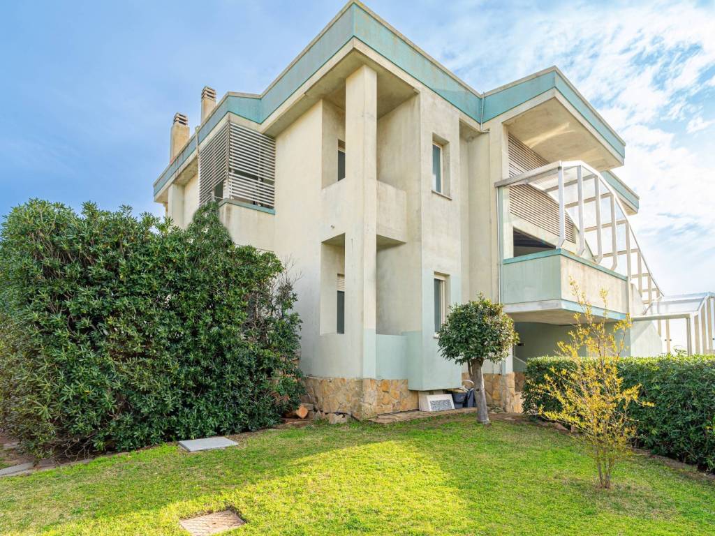 Villa a Quartu sant'elena in Via Tharros, 110 - Foto 2