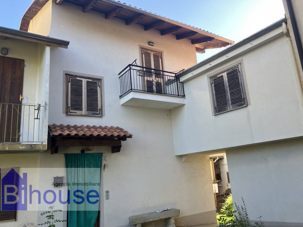 Villetta a schiera a Valdilana in giardino 21 - Foto 2