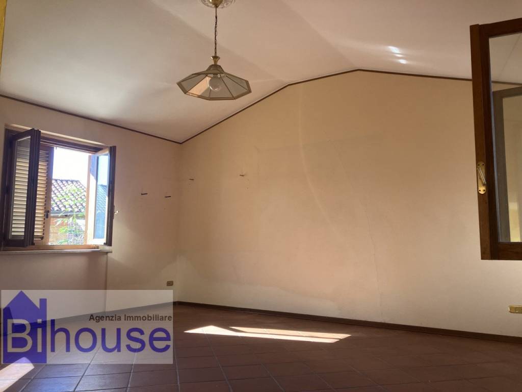 Villetta a schiera a Valdilana in giardino 21 - Foto 5