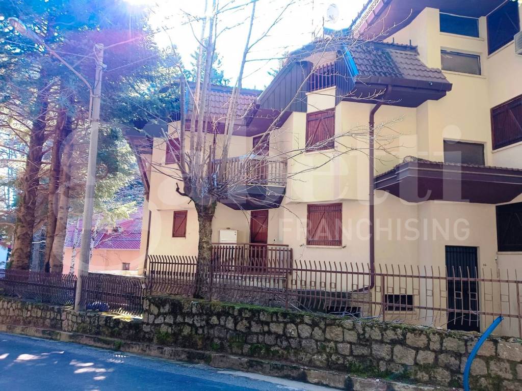 Appartamento a Spezzano della sila in Via Roma, snc - Foto 2