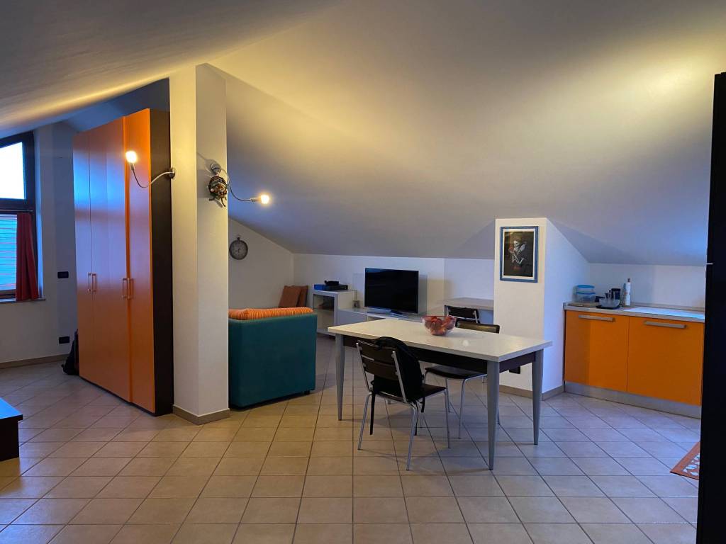 Loft / open space a Rivarolo canavese in Corso Vittorio Veneto, 27 - Foto 3