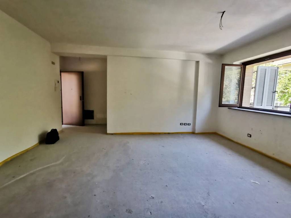 Appartamento a Spoleto in Viale Trento E Trieste - Foto 4