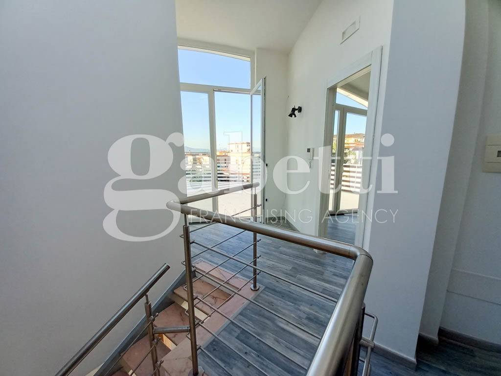 Villa a Giugliano in campania in Via Lago Patria, 247 - Foto 5