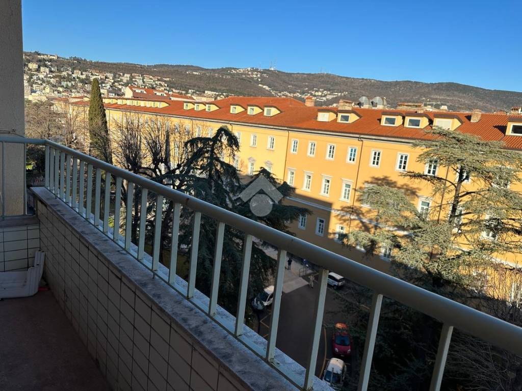 Appartamento a Trieste in piazza dell' Ospitale, 6 - Foto 4