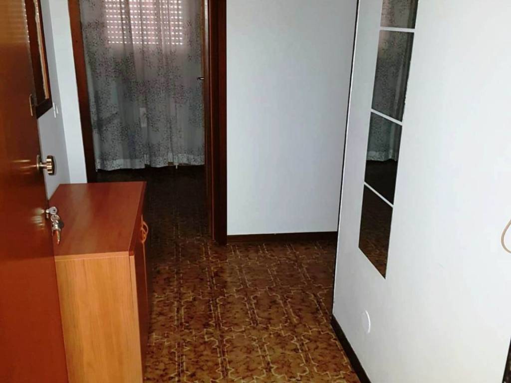 Appartamento a Padova in Via Gustavo Modena, 5 - Foto 2