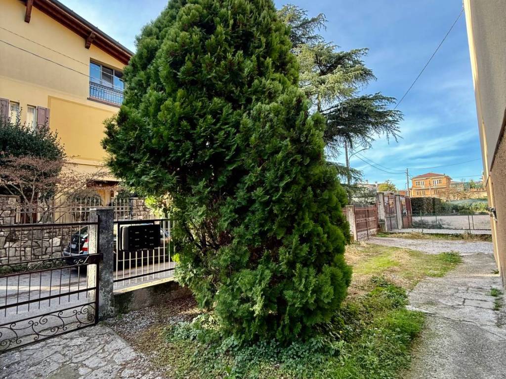 Appartamento a Brescia in Via Chiusure - Foto 4