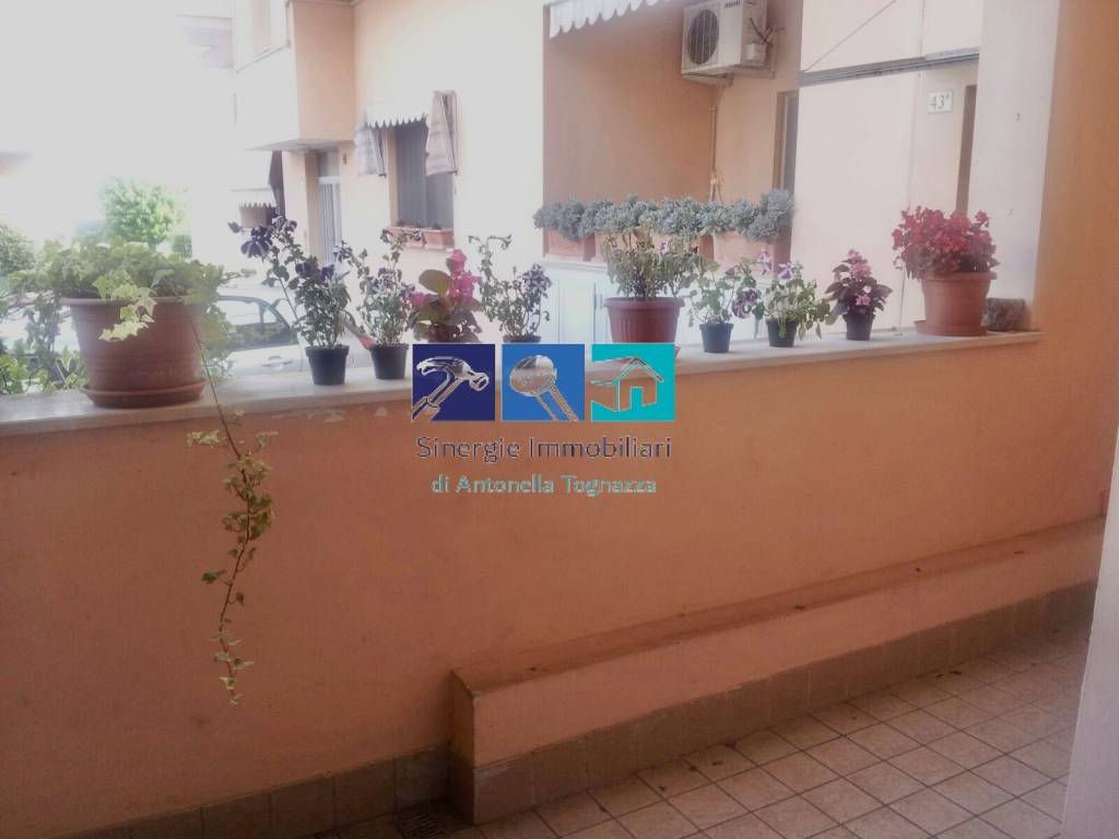 Appartamento a Ancona in Via del Commercio - Foto 5
