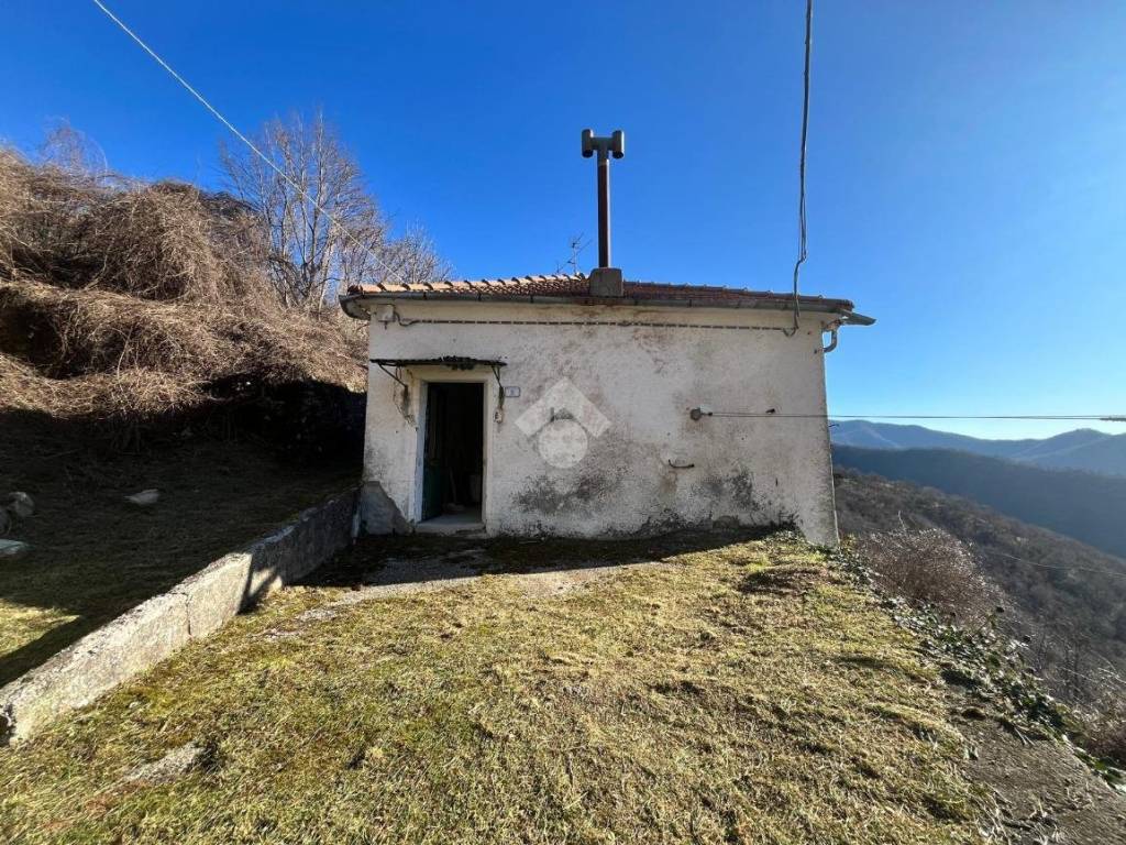 Casa indipendente a Valbrevenna in Località Porcile - Foto 1
