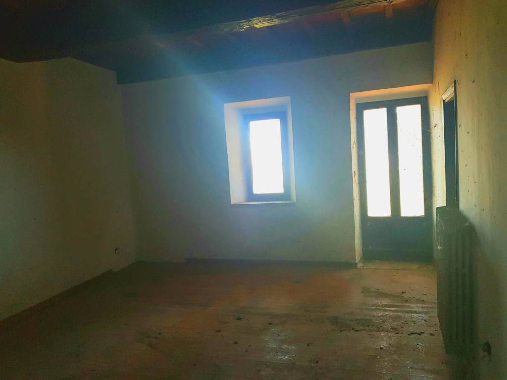 Rustico / casale a San casciano dei bagni in Piazza Sandro Pertini - Foto 2