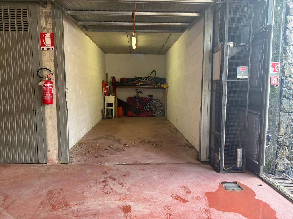 Box / garage a Spotorno in Via La Spezia, 11 - Foto 2