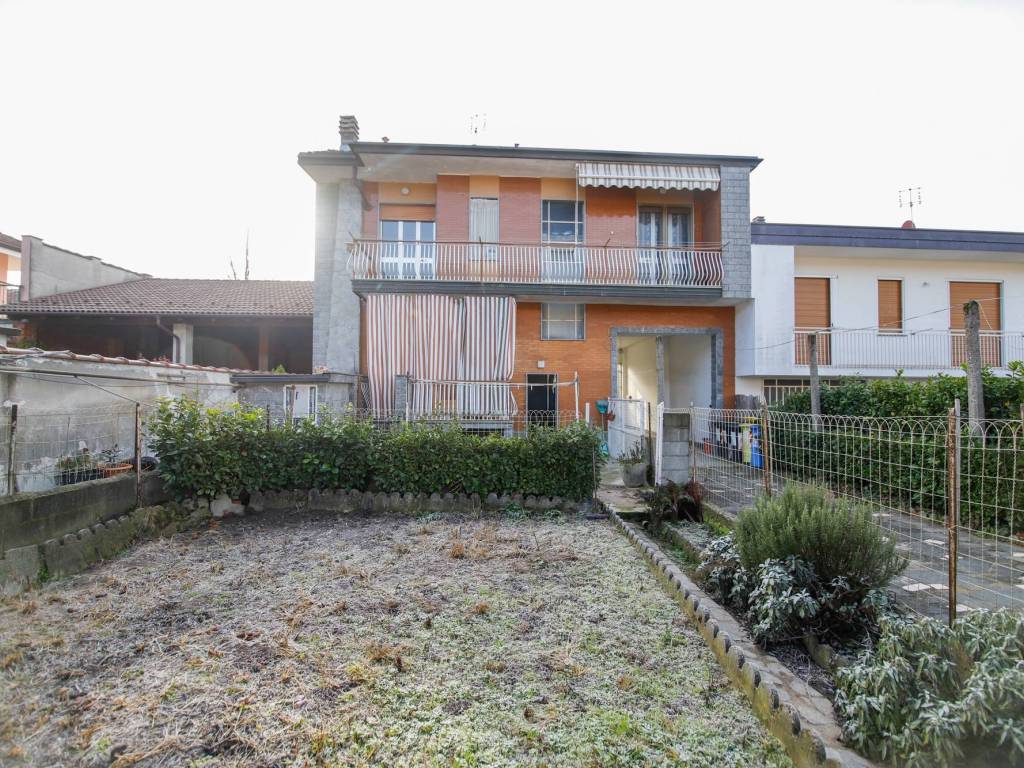 Villa a Montanaro in Via Carlo Ubertini, 25 - Foto 3