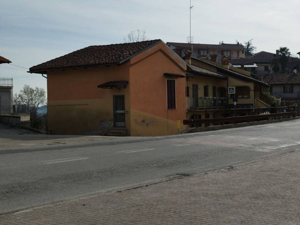 Casa indipendente a Sommariva perno in Piazza Roma, 18 - Foto 2