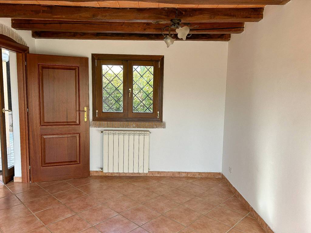 Villa a Pomezia in Via dei Glicini - Foto 4
