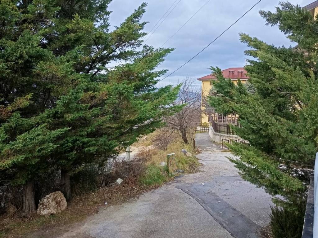 Appartamento a Lucoli in Via delle Betulle - Foto 2